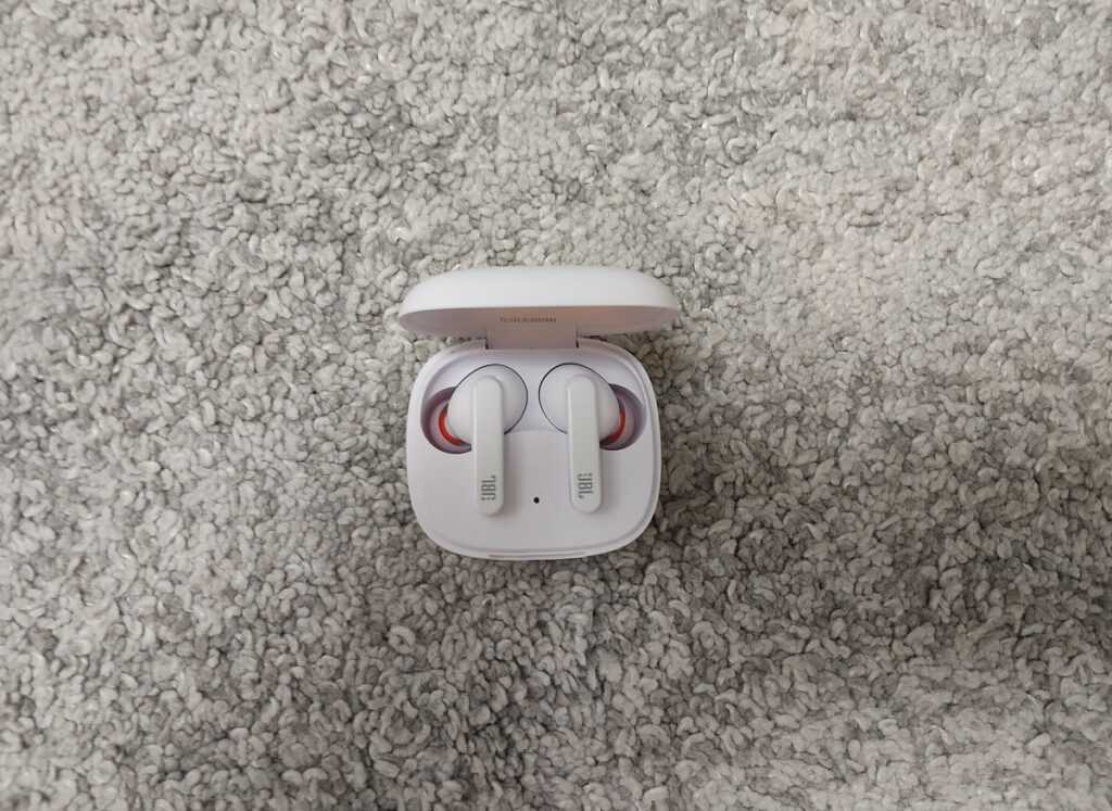 JBL LIVE PRO イヤホンケース